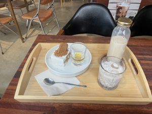   at Coffee Doga Heritage - Ehwa branch 커피도가 헤리티지 이화점 in Seoul