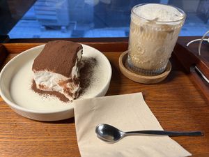   at Coffee Doga Heritage - Ehwa branch 커피도가 헤리티지 이화점 in Seoul