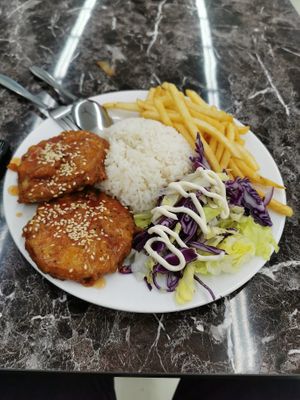 Chicken chop and rice at Veggie Trend - 素码时代 in Central Singapore