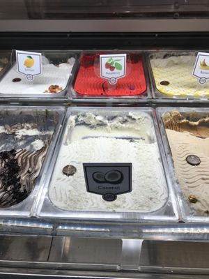 Lemon, raspberry and coconut flavors at Cattarissimo in Kotor