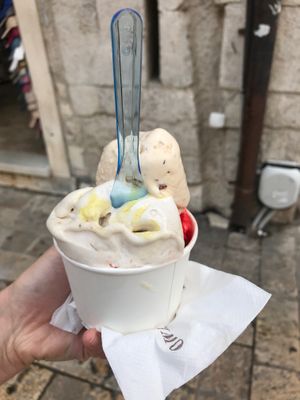 Delicious vegan fruit-flavored gelato at Cattarissimo in Kotor