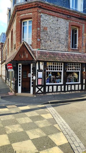 Entrance viewed from street at Le Bel Ami in Etretat