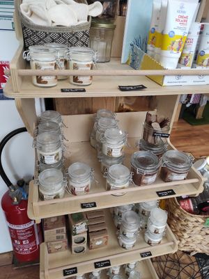 Toothpaste, and deodorant Vegan at L'épicerie en vrac in Auray
