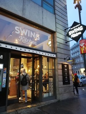 The entrance at Swing Kitchen - Universitätsring in Vienna