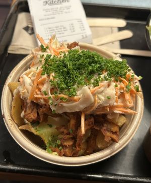 
-Loaded Pulled BBQ 7,45€  at Swing Kitchen - Universitätsring in Vienna