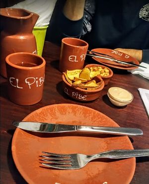 Papas fritas at Empanadaria El Pibe in Lisbon