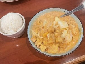Massaman curry with tofu at Mai Thai in Orange