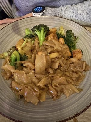 Pad see ew  at Mai Thai in Orange