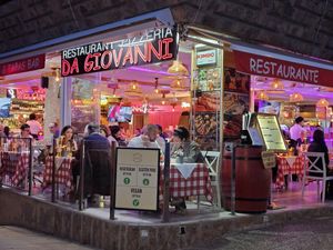 Vegan options advertised in big letters. at Da Giovanni in Tossa De Mar