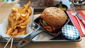 Pulled soy burger with fries! at Wirtshaus im Tutzinger Hof in Starnberg