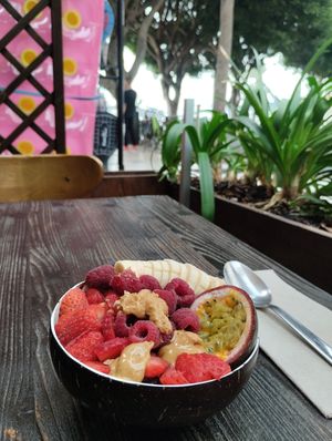 Açaí Bowl 🍓🫐 at Junglebowls in Ibiza