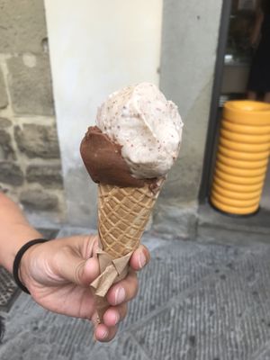 Cioccolato and mandorla   at Gelateria Sunflower in Arezzo