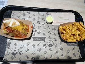 Vegan Currywurst at VINCENT - Hauptbahnhof Hamburg in Hamburg