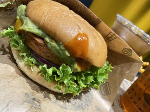 Cheesy one  #Veganuary at VINCENT - Hauptbahnhof Hamburg in Hamburg