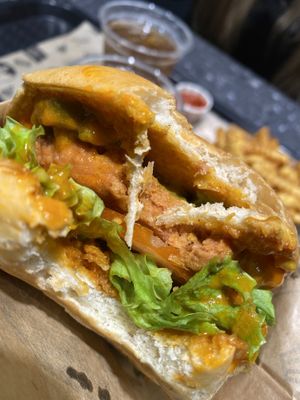 Cheesy one #Veganuary at VINCENT - Hauptbahnhof Hamburg in Hamburg