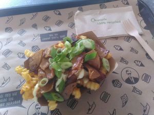 Fries with vegan Döner at VINCENT - Hauptbahnhof Hamburg in Hamburg