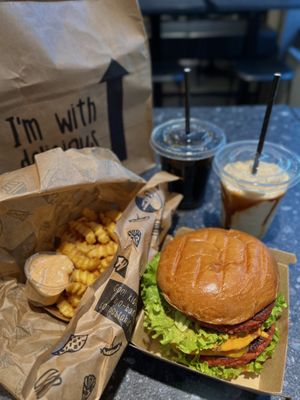 vegan big mac, fries, coke and caramel milkshake  at VINCENT - Hauptbahnhof Hamburg in Hamburg