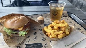   at VINCENT - Hauptbahnhof Hamburg in Hamburg