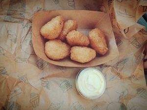 Chillicheese nuggets 🤤 at VINCENT - Hauptbahnhof Hamburg in Hamburg