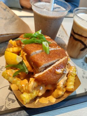 Vish n chips at VINCENT - Hauptbahnhof Hamburg in Hamburg