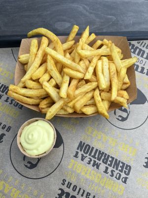 Skinny Fries with homemade vegan Mayo  at VINCENT - Hauptbahnhof Hamburg in Hamburg