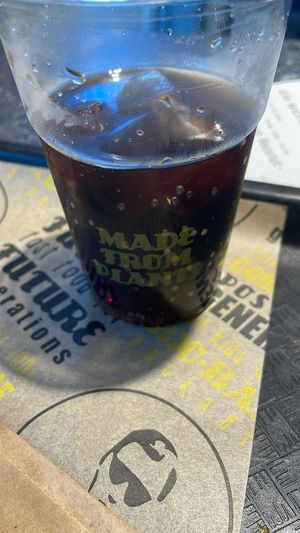Cups made from plants at VINCENT - Hauptbahnhof Hamburg in Hamburg