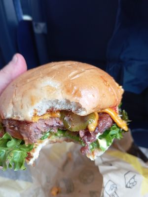 Cheeseburger at VINCENT - Hauptbahnhof Hamburg in Hamburg