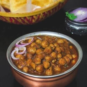 Our beloved Channa Masala is hearty, saucy, and vegan-friendly!😍

Tender chickpeas cooked with onion, tomato, ginger, garlic, and grounded spices.🤤
 at Bombay Kitchen Cairns in Cairns