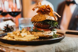Vegan Piri-Piri burger at Berggasthaus Eggberge in Altdorf