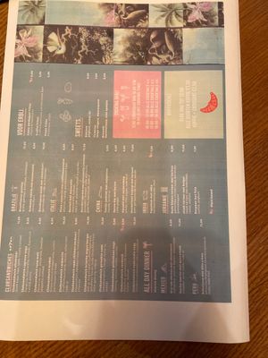 3 vegan options, clearly labeled   at Seven in Utrecht