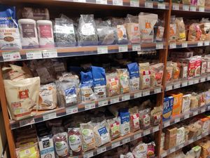 Grains at Biocoop in Carnac