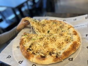 Cheesy mushroom truffle pizza #Veganuary at PlantPub in Cambridge