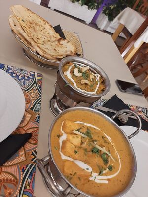 From left: peshawri naan, Navratan Korma, Shahi paneer at Mirchis Tandoori in Tenerife