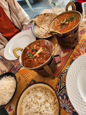 Soya curry on the left and lentil daal on the right at Mirchis Tandoori in Tenerife