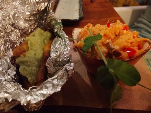 Vegan zoete aardappel met guacamole en een vegan risotto at Eeterij Uniek in Beek En Donk