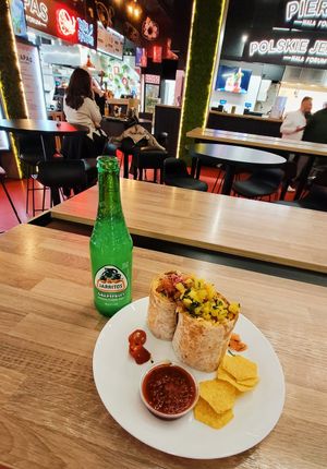 Tres Amigos- vege burrito at Forum Przestrzenie in Krakow