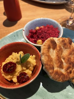 Hummus Plate as Starter   at Bolero in Luzern