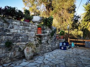 Outside at Kareklas in Gaios