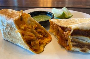 Burritos pastoreados  at Raíces in Cuautitlan Izcalli