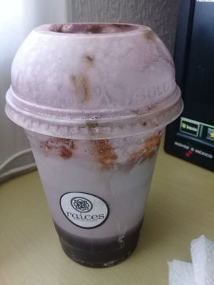 taro milkshake
malteada de taro at Raíces in Cuautitlan Izcalli