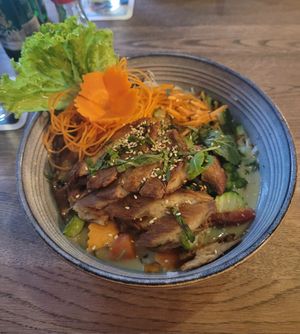 Grünes Curry mit veganer Ente at Non Fusion in Siegen