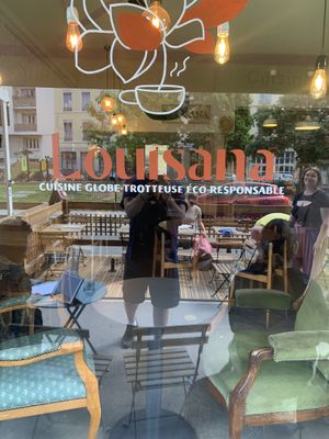 Storefront   at Louisana in Lyon