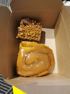 Rockyroad And an apple cake with caramel at Babyfaced Baker in Edinburgh