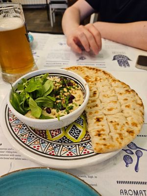 Akko hummus at Hamsa in Krakow