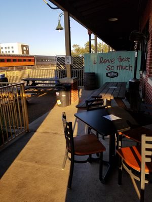 Outdoor patio at Van's Damn Tasty Tacos and Ronburguesas in Pflugerville