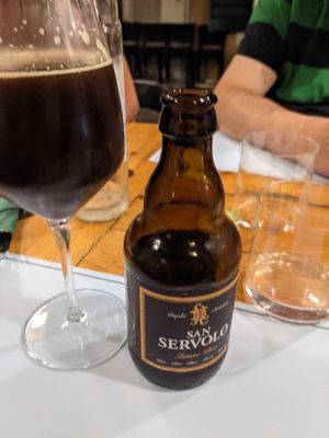 Large selection of local wines and craft beers at Bubalus Burger Bar in Trogir