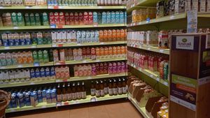 pflanzenmilch at Alnatura - Görgenstraße in Koblenz