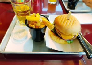 Clean harry burger at Union Diner - Bellevue in Zurich