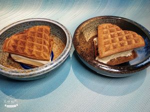 Sandwich ice cream at Analogue Initiative in Central Singapore