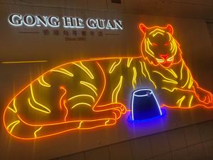 The black gold = Gui Ling Gao at Gong He Guan - Chinatown in Central Singapore